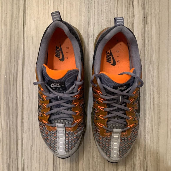 SOLD: Nike sneakers - Picture 3 of 6